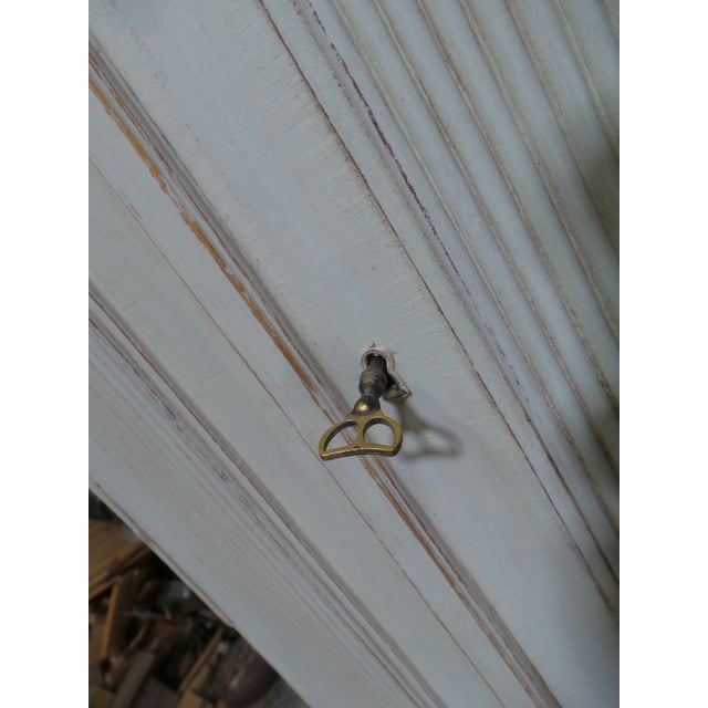 Swedish Gustavian Style Barrel Front Corner Cabinet For Sale In Miami - Image 6 of 11