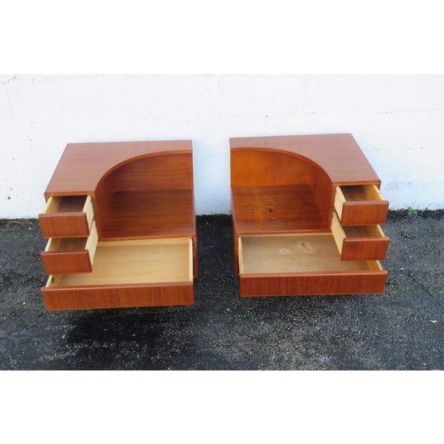 Wood late 20th Century Komfort Danish Modern Large Nightstands End Bedside Tables a Pair For Sale - Image 7 of 18