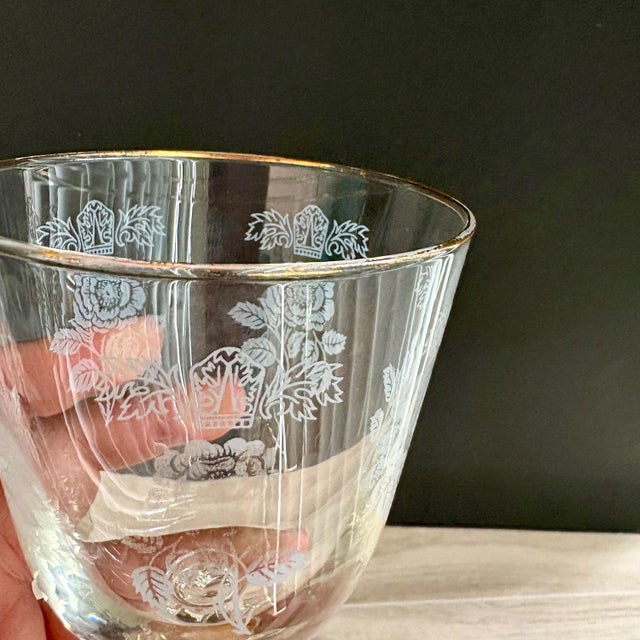 Vintage Queen Esther Goblets – Set of 4 Wine Glasses– White Rose Pattern, 5 1/2″ Tall - Set of 5 For Sale In Miami - Image 6 of 8