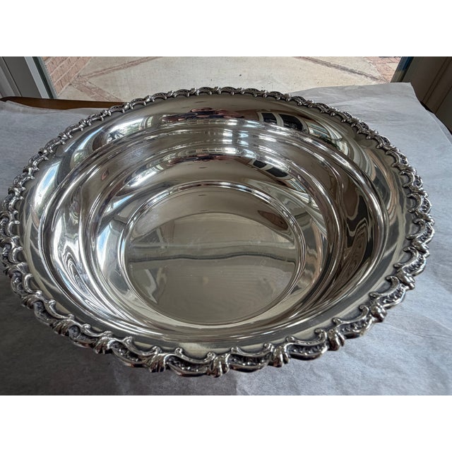 Metal Early 20th Century Theodore B. Starr Sterling Silver Footed Serving Bowl No. 970 | 463 Grams | Repoussé Scroll Border For Sale - Image 7 of 7
