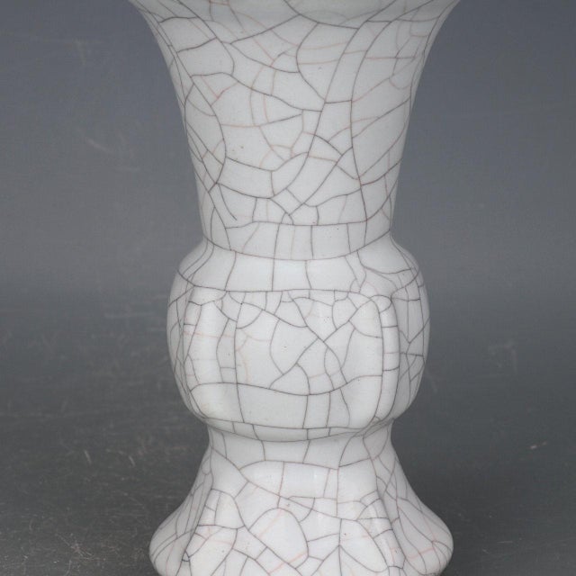 Chinese Ceramic Vase Guan Ware Crackle Glaze Celadon Huagu Vase For Sale - Image 10 of 10