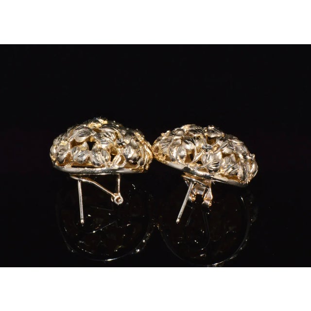 Contemporary Stunning SAK Italy 14K Solid Gold Faceted Cluster Earrings, A Pair For Sale - Image 3 of 9