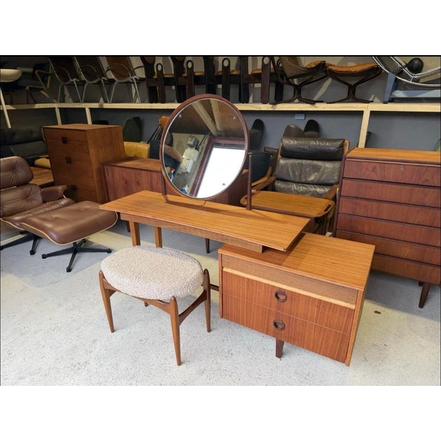 Mid-Century Dressing Table and Stool from Elliots of Newbury, Set of 2 For Sale - Image 5 of 18