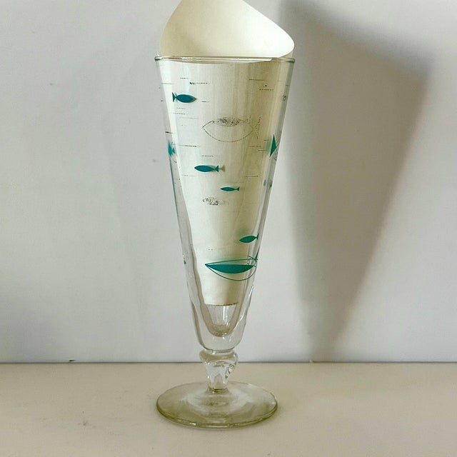 1960s Mid-Century Modern Atomic Fish Pilsner Beer Glasses, Libbey Glasses; Turquoise and Black W Platinum Trim; Set of 5 For Sale - Image 11 of 16
