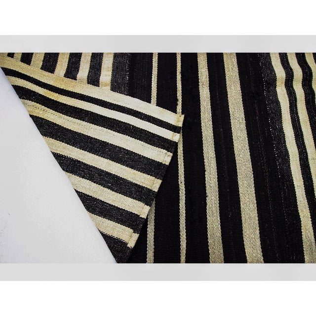 Mid 20th Century Vertical Striped Vintage Kilim Rug-5'6'x8'8" For Sale - Image 5 of 7