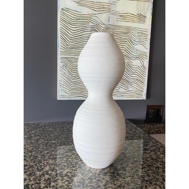 White White Sculptural Vases - Set of 2 For Sale - Image 8 of 8