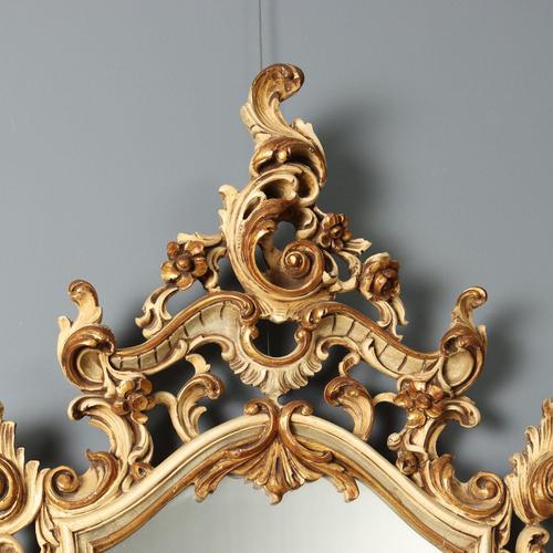 Lacquered and Gilded Style Mirror For Sale - Image 3 of 10