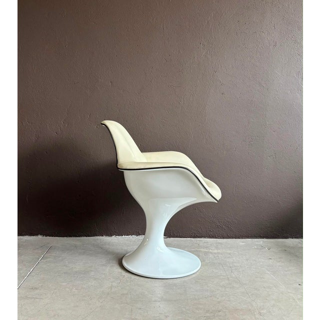 Herman Miller Model Orbit Armchair by Markus Farner and Walter Grunder for Herman Miller, 1970s For Sale - Image 4 of 5