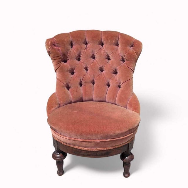 Late 20th Century Victorian Style Tufted Slipper Chair in Pink Velvet For Sale - Image 10 of 18