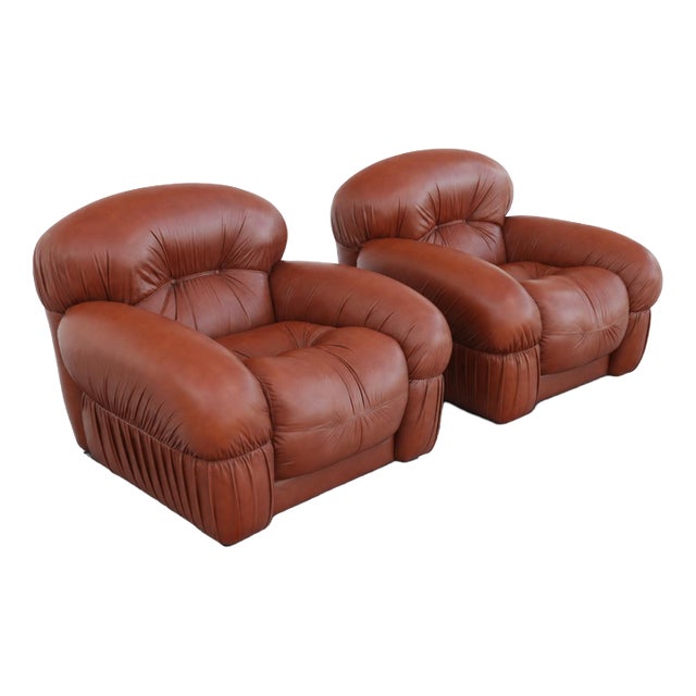 Vintage Italian Chairs in Leather, 1970s, Set of 2 For Sale