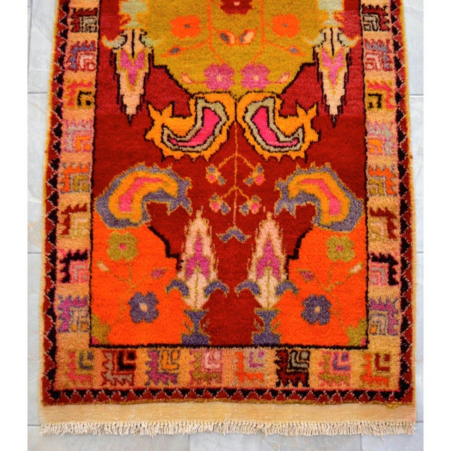 1950s Hand Knotted Rare Design Oushak Medallion Rug - 2'11'' X 6'4'' For Sale - Image 12 of 13