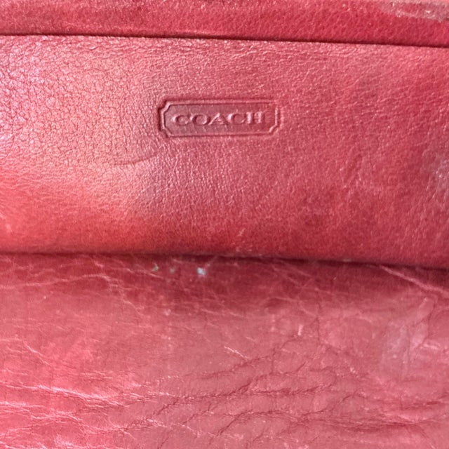 1996 Vintage Boho Chic Coach Red Leather Coin Purse Wallet, 2 Compartments. For Sale - Image 6 of 8