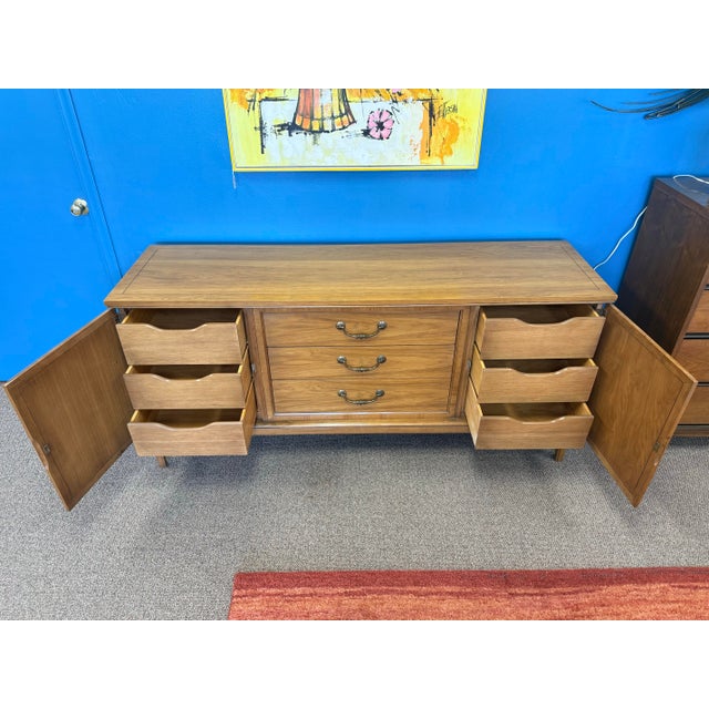 Mid-Century Modern Mid Century Modern Walnut 9 Drawer by United Furniture Company For Sale - Image 3 of 11