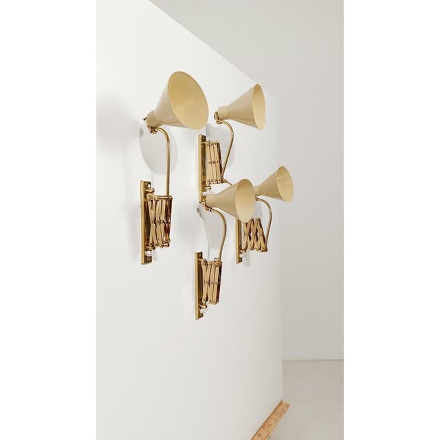 Vintage Italian Adjustable Wall Light in Brass and Creamy White Metal, 1950s For Sale - Image 3 of 18