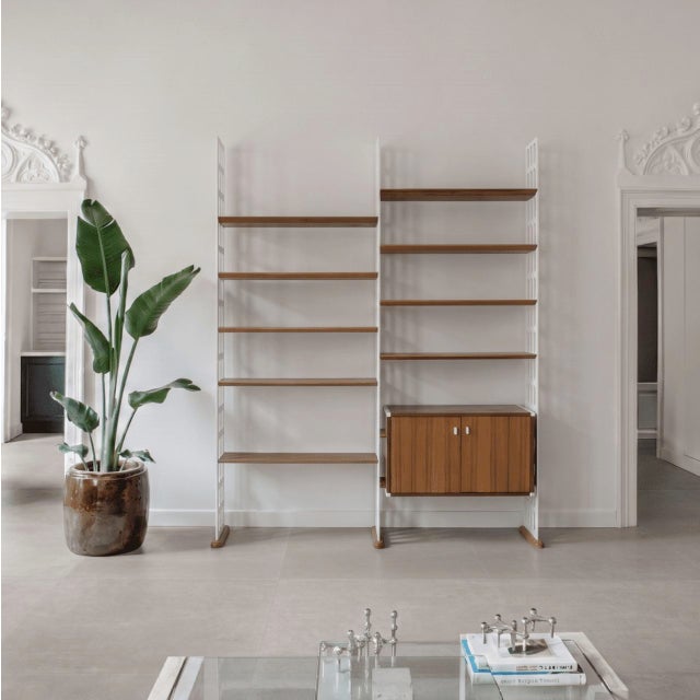 Mid-Century Misia Arte Teak & Lacquered Metal Bookshelf, 1960s, in Good conditions. Designed 1960 to 1969