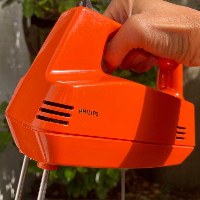 Philips Orange Electric Hand Mixer from Philips, 1970s For Sale - Image 4 of 12