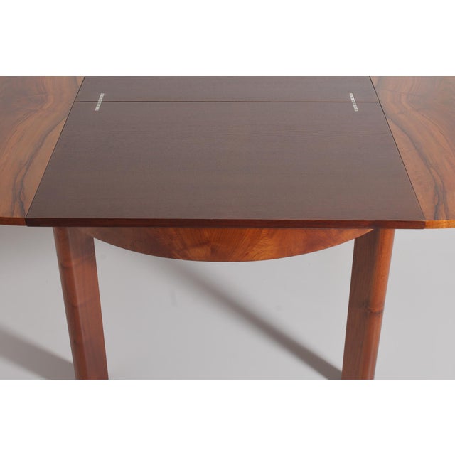 Round Extendable H-183 Dining Table in Walnut by Jindrich Halabala for Up Závody, 1930s For Sale - Image 9 of 18