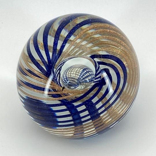 Murano Murano E&r Golden Crown Art Glass 3 1/8 Inch Paperweight (Vintage 1980s) Italy For Sale - Image 4 of 18