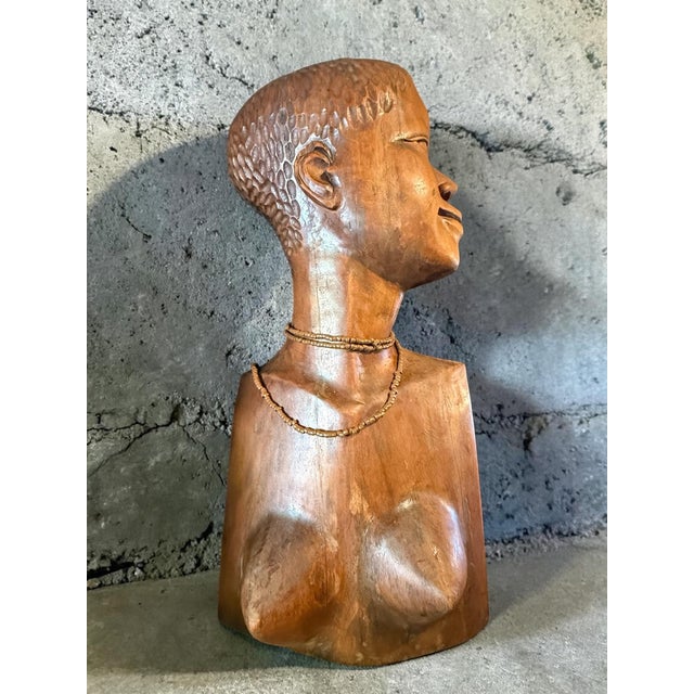 1960s Mid-Century Modern Hand-Carved Wooden Bust, 1960s For Sale - Image 5 of 5
