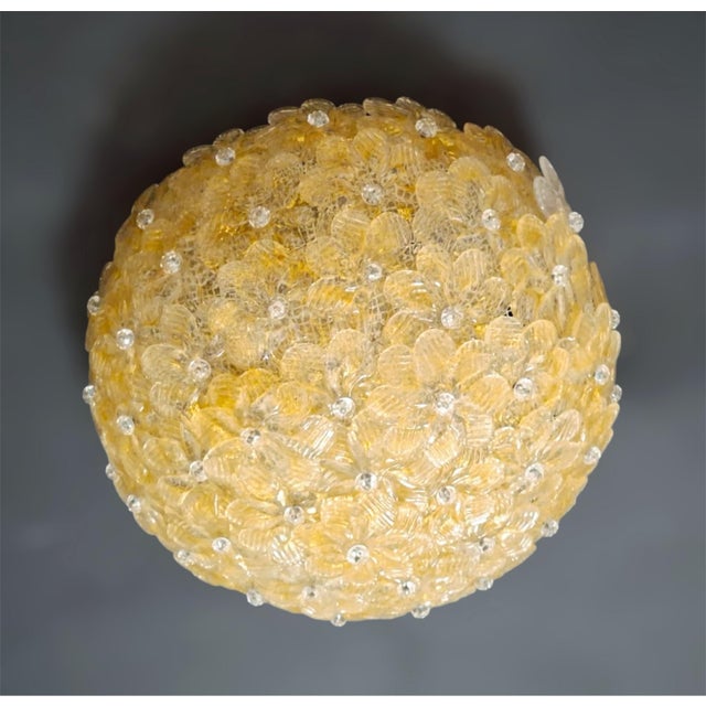 Vintage Italian flush mount with clear and golden hand blown Murano glass flowers / Made in Italy in the 1960s by Barovier...