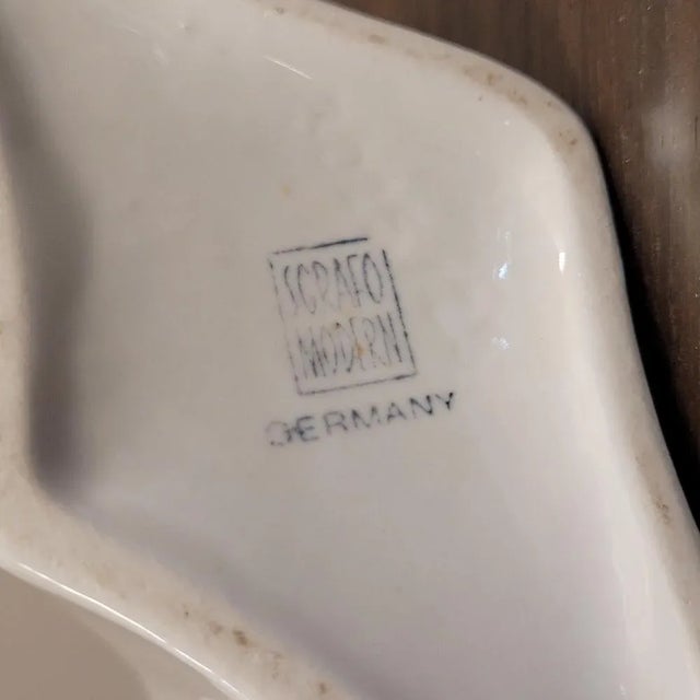 Ivory Mid-Century Ceramic Vase from Sgrafo Modern, Germany, 1970s For Sale - Image 8 of 9