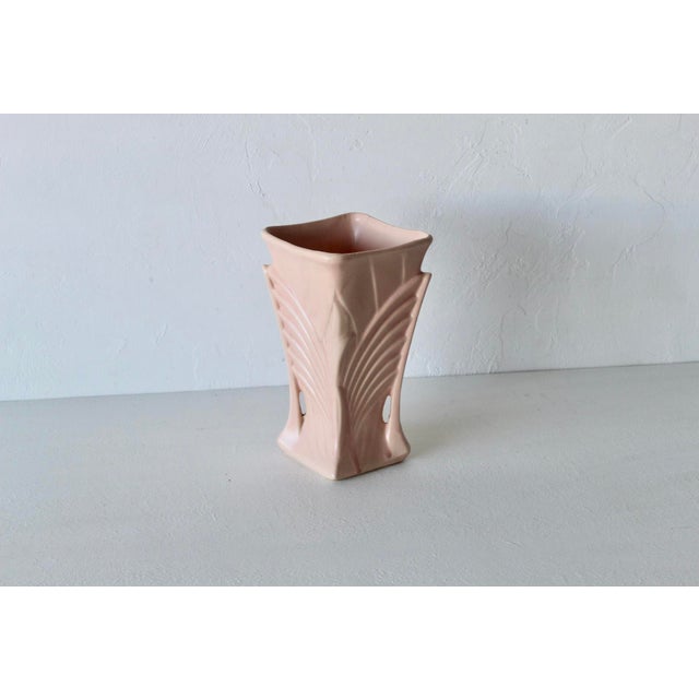 1940s 1940s Art Deco McCoy Pink Glazed Ceramic Wing Vase Vintage For Sale - Image 5 of 15
