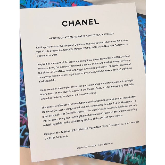 Ink Blue Chanel Métiers D’Art 2018 Paris–New York Coffee Table Book W/ Original Inserts | Karl Lagerfeld For Sale - Image 8 of 9