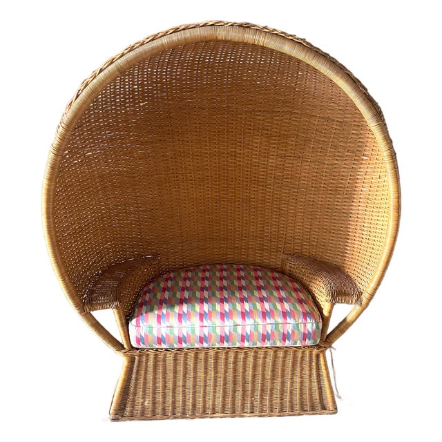 Early 20th Century Woven Willow and Rattan Hooded Settee For Sale