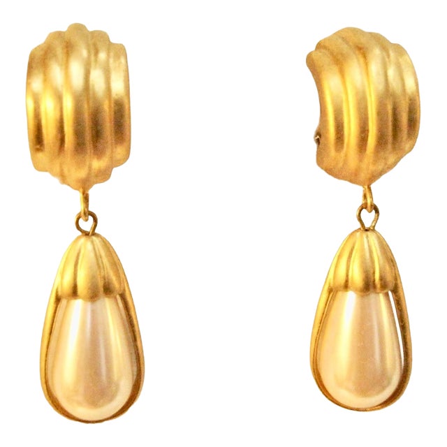 Givenchy 1980s Matte Gold Plated Carved Glass Pearl Drop Earrings, 2 Pieces For Sale