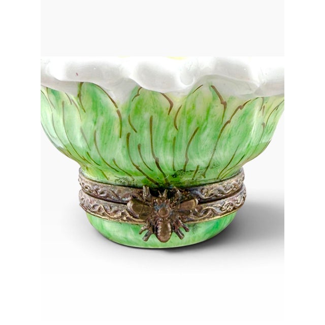 Limoges, France Vintage Limoges France Peint Main Flower Trinket Box With Bee Clasp For Sale - Image 4 of 14