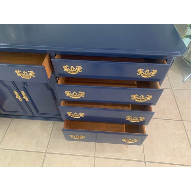 Wood Ethan Allen Furniture Blue Navy Painted Georgian Long Dresser For Sale - Image 7 of 12