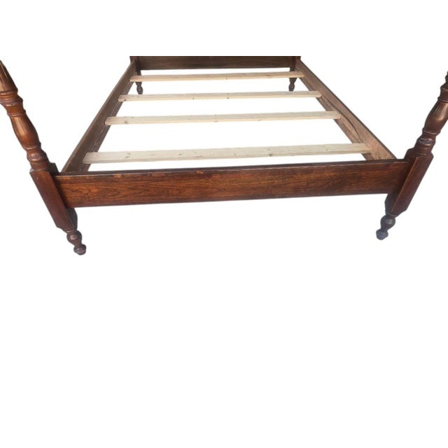 Late 20th Century Vintage Colonial Revival Queen Size Four Poster Rice Bed For Sale - Image 5 of 6