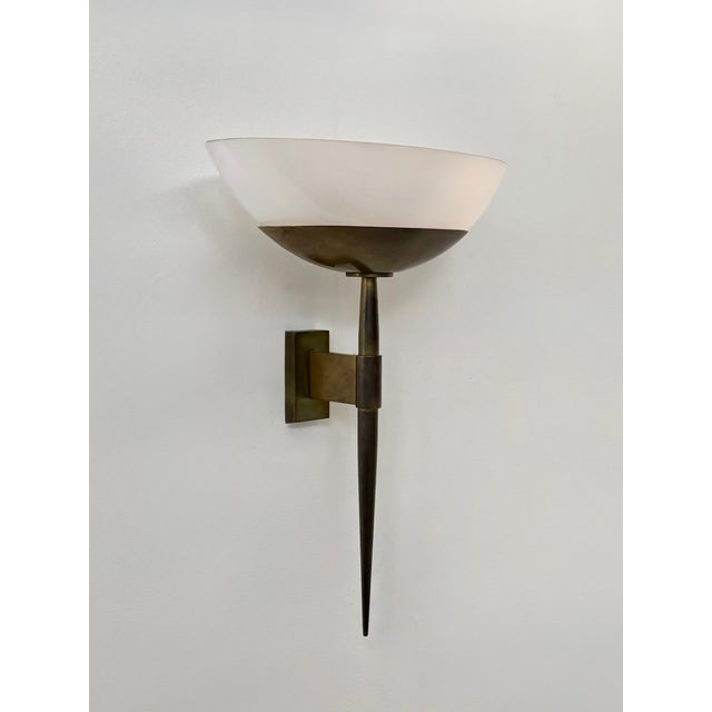 Vintage Art Deco Wall Sconce in Brass and Acrylic Glass, France, 1930 For Sale - Image 10 of 11