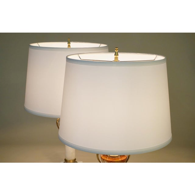 1930s French Depose Art Deco Neoclassic White/Salmon Onyx Marble Column & Urn Bronze Table Lamps - a Pair For Sale - Image 11 of 13