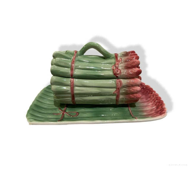 Vintage Pair of Nora Fenton Portuguese Asparagus Tureens With Platters – Pink Tassel Majolica Style For Sale - Image 4 of 10