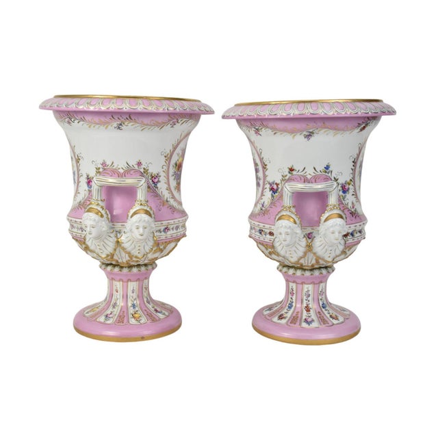 This striking Meissen porcelain centerpiece urn, crafted in Germany in the mid-19th century, exemplifies the exquisite...