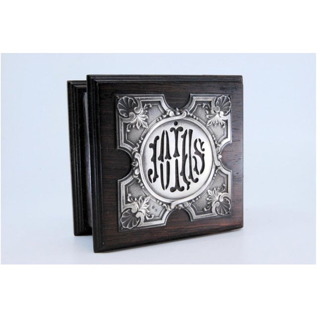 Metal Wooden Velvety Pink Jewelry Box with Silver Applications and the Words Jewel For Sale - Image 7 of 10