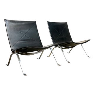 Black Leather PK22 Lounge Chairs by Poul Kjærholm for Fritz Hansen, Denmark, 1960s, Set of 2 For Sale