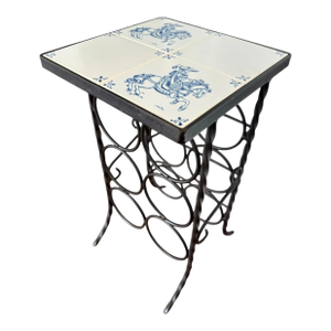 Vintage Wine Bottle Holder Table With Deft Tile