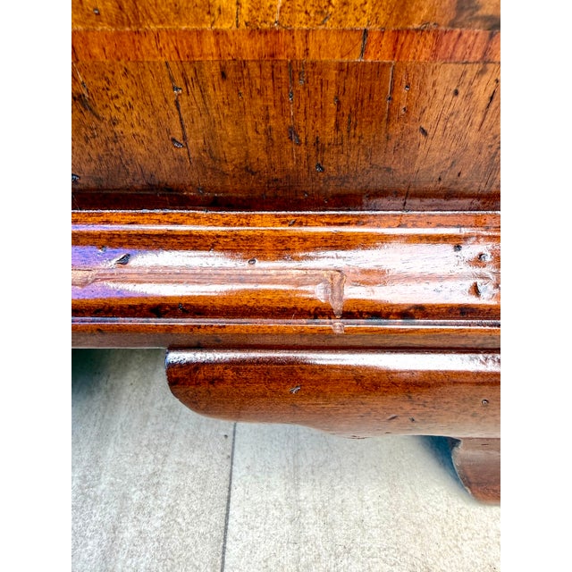 Pair of Mid-Century Georgian Revival Burr Walnut Bachelor's Chests Nightstands For Sale - Image 12 of 18