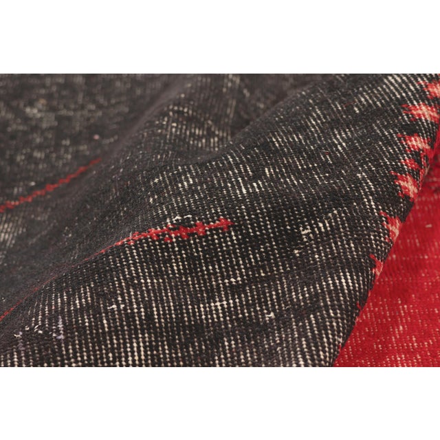 Zeki Muren Vintage Turkish Sivas Rug, 06'09 09'08 For Sale In Dallas - Image 6 of 10