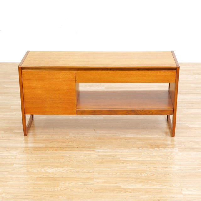 Brown 1960s Mid Century Teak Vinyl Record Media Unit Credenza For Sale - Image 8 of 9