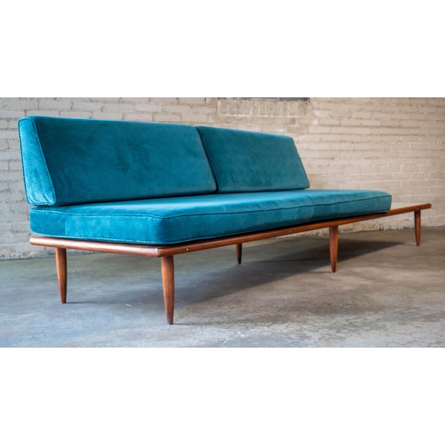 Adrian Pearsall 1950s Mid-Century Modern Adrian Pearsall Attr. Walnut Daybed For Sale - Image 4 of 18