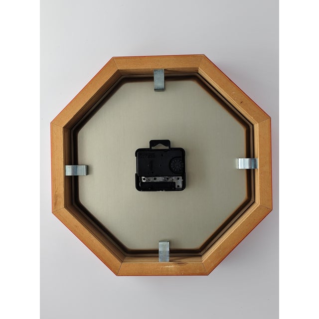 Vintage Meister Anker Wall Clock, Red Quartz Clock Octagonal Wooden Clock 25 x 25 cm Depth approx. 4.5 cm This piece has...