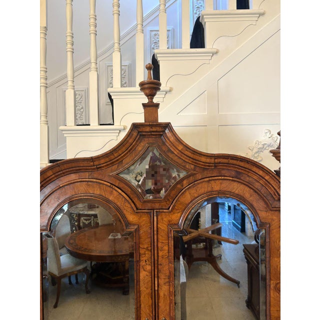 Antique Burr Walnut and Featherbanded Bookcase, 1710 For Sale - Image 12 of 18