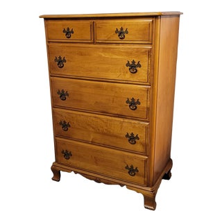 1950's Kling Olde Orchard Hard Maple Early American Style Chest of Drawers For Sale