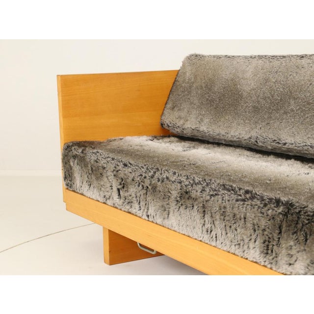 1960s Danish Model GE258 Convertible Sofa by Hans Wegner for Getama, 1960s For Sale - Image 5 of 18