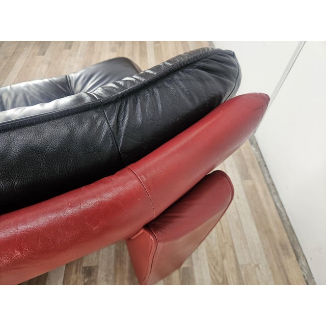 Red and Black Leather Armchair attributed to Nicoletti Salotti, 1980 For Sale - Image 17 of 18