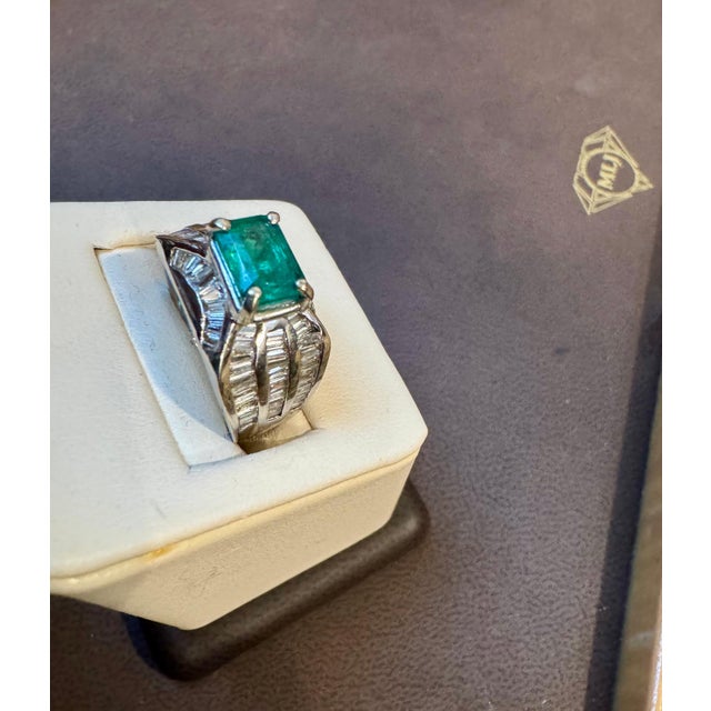 1.3 Ct Colombian Emerald Cut Emerald & 1 Ct Diamond 14 Kt White Gold Ring Size 7 For Sale - Image 10 of 18