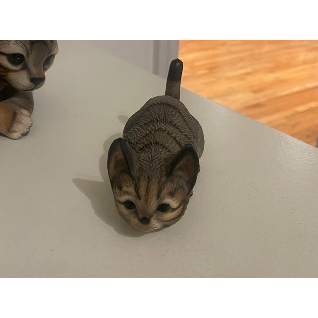 These cat figures of the Royal Presents are signed with "JK" and hand-painted. They are made of biscuit porcelain. The...